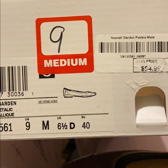 BNWT Clarks pebble metallic Neenah Garden size 9M - Picture 7 of 7